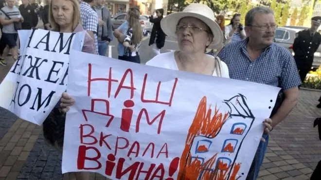 Майже третина людей, які змінили місце голосування - мешканці Донбасу та Криму