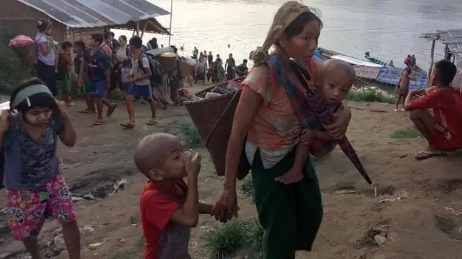 ပလက်ဝမြို့ပေါ်ကို စစ်ဘေးရှောင်လာကြသူများ