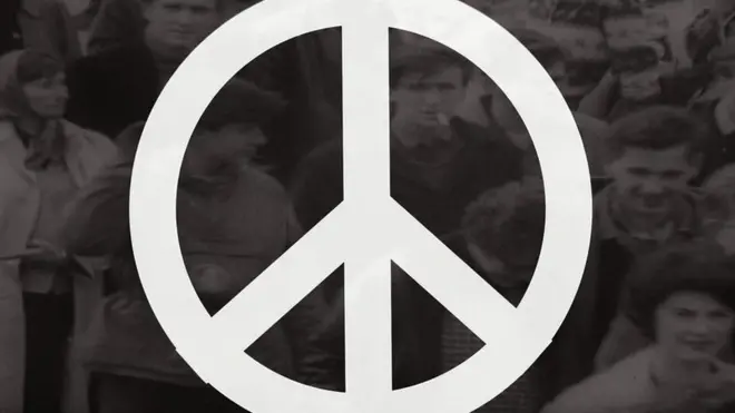 Znak mira prvi put je ugledao svetlost dana na protestu u Londonu 4. aprila 1958. godine