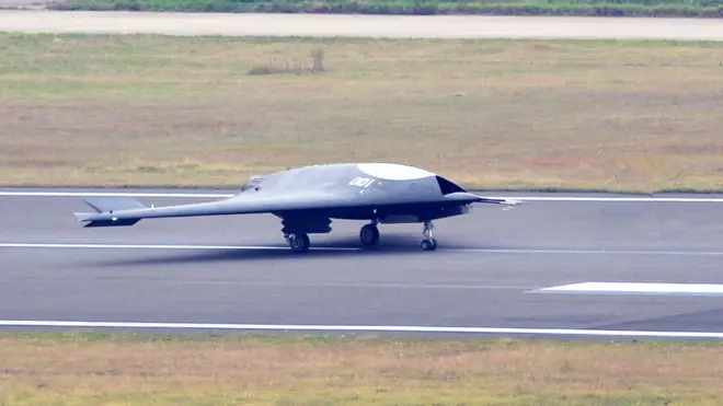 中國曾在2013年成功試飛「利劍」隱性無人攻擊機