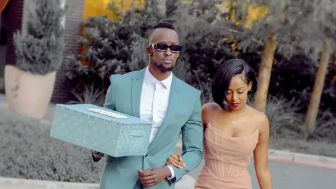 Ifoto yo mu 2020 igaragaza Meddy n'umukunzi we Mimi Mehfira