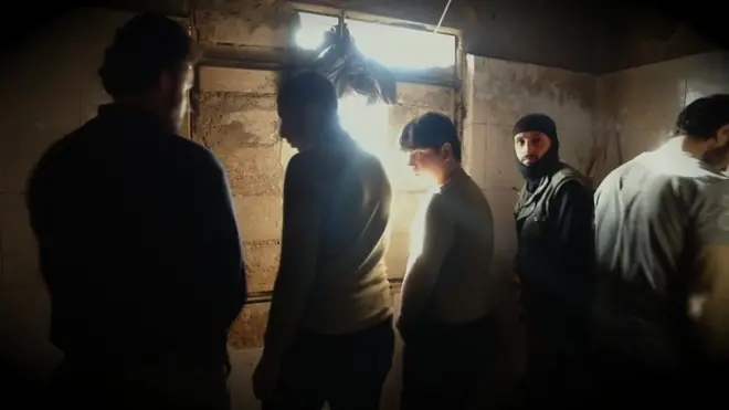 Пленные боевики и солдаты сирийской армии