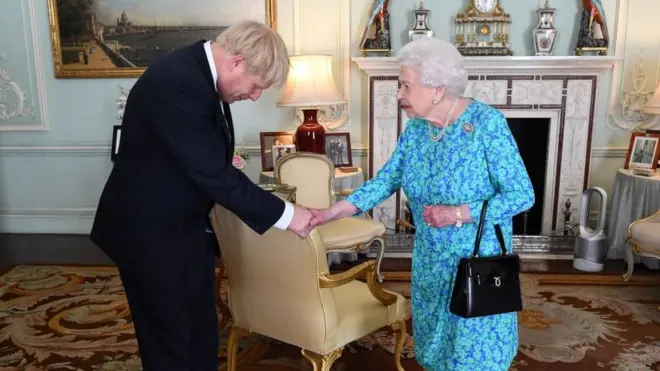 Boris Jonson akiwa na Malkia Elizabeth