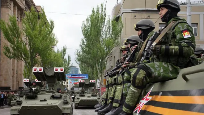 Так виглядав парад у Донецьку 2015 року