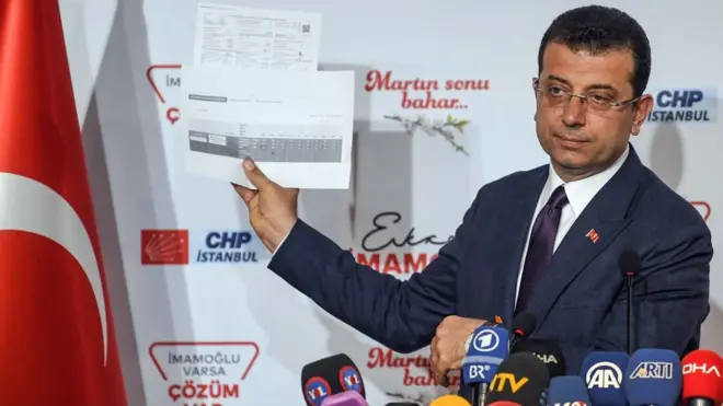 İstanbul merliyinə namizəd Ekrem İmamoğlu