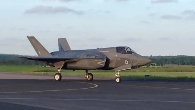 英国诺福克空军基地的一架F35隐性战机。罗尔斯·罗伊斯公司参与了F35的设计和制造。