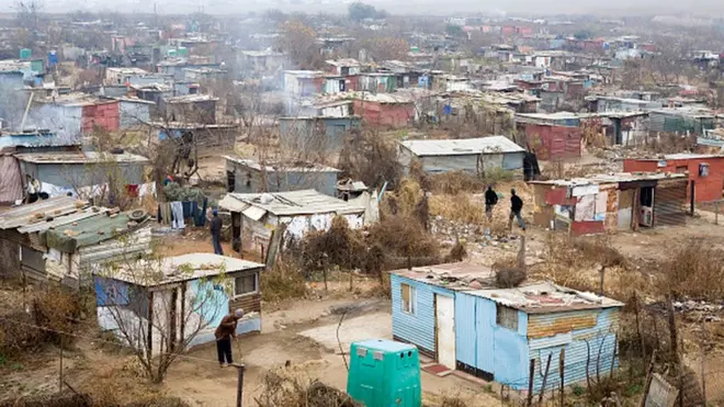 Le seul problème pour les analystes.....le confinement sera t-il respecté dans les Townships?