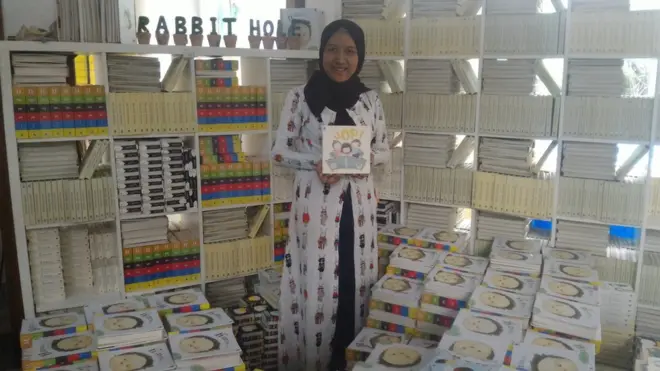 Devi Raissa Rahmawati, salah satu pendiri Rabbit Hole, saat ditemui di kantor penerbitan buku anak-anak tersebut.