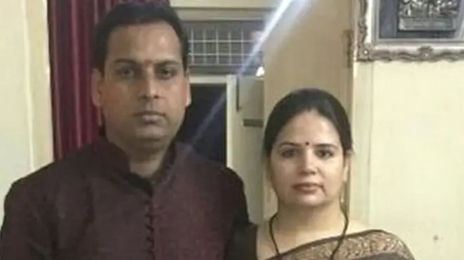 कल्पना तिवारी अपने पति विवेक तिवारी के साथ