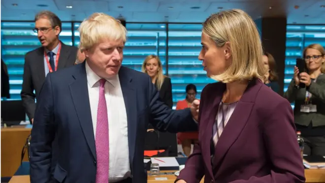 Борис Джонсон и Федерика Могерини по вопросу санкций против России пока расходятся