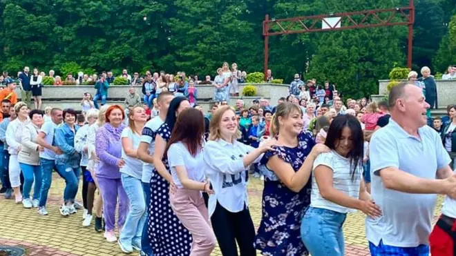 20 червня в Моршині пройшли святкові концерти. На той час у місті вже два місяці тривала програма масової вакцинації населення