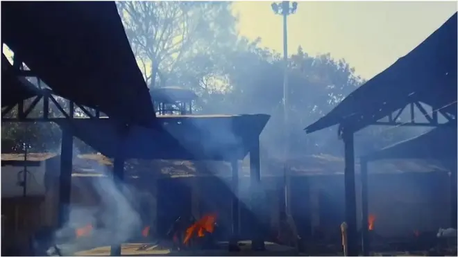 Wakazi wa mjini Delhi wanalazimika kusubiri kwa muda mrefu ili kuwachoma wapendwa wao