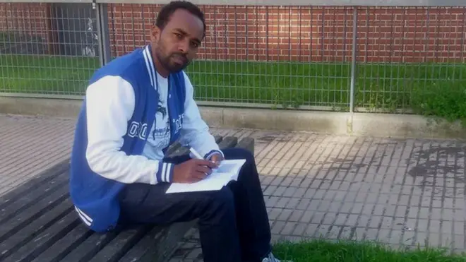 ለሚ የፈረንሳይኛ ቋንቋ ይማራል