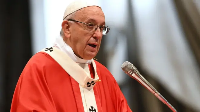 Ezigbo aha Pope Francis bụ Jorge Mario Bergoglio