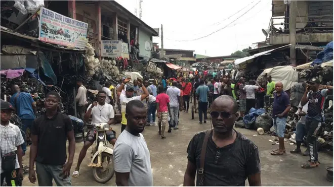 Ladipo market Lagos crisis: Traders shutdown Ladipo spare parts market Lagos to protest