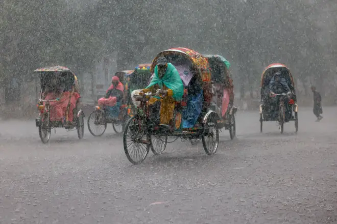 ঈদুল আযহার দিন ঢাকায় দুই দফায় বৃষ্টিপাতের পূর্বাভাস দিয়েছে আবহাওয়া অধিদপ্তর (ফাইল ছবি)