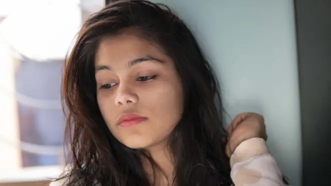 वयात येणारी मुलगी 