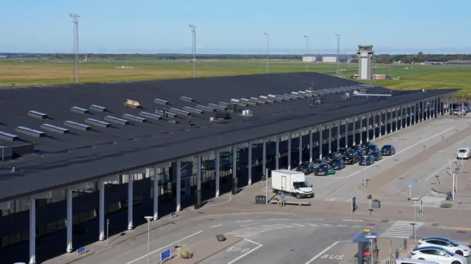 аеродром у алборгу, аеродром, аеродром у данској