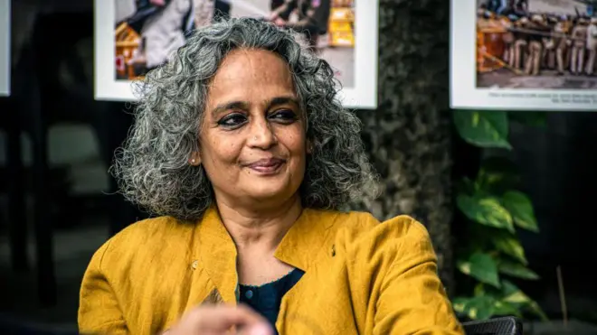 अरुंधति रॉय