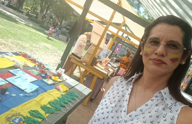 Francis Salazar, 46, advogada venezuelana que vive em São Paulo há oito anos e hoje trabalha como assistente de contabilidade, com o rosto pintado com as cores da bandeira da Venezuela