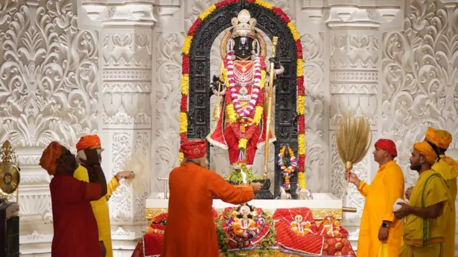 श्री रामजन्मभूमि मंदिर में साल 2024 में जन्माष्टमी पर अदभुत उत्सव की कुछ झलकियां