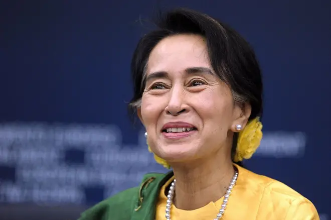ဒေါ်အောင်ဆန်းစုကြည် (ပုံဟောင်း) 