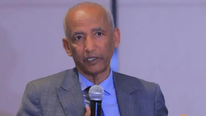 Komishinara Olaanaa Pirofeesar Masfin Ar'ayaa