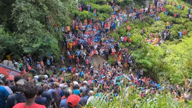 A picture of Kotmale bus accident.