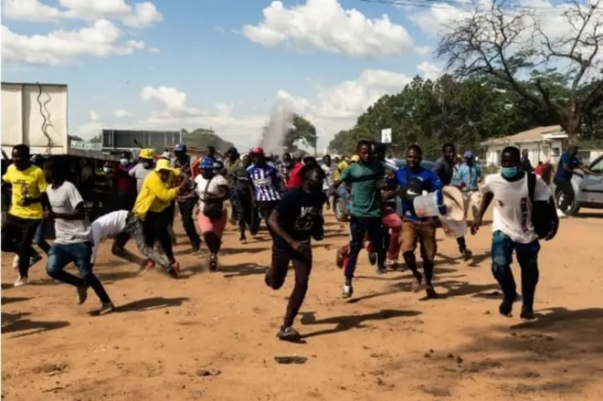 Ndị na-agba ọsọ ndụ