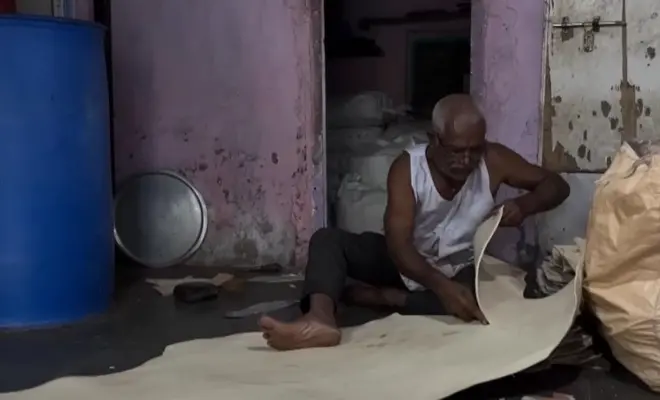 कोल्हापुरी चप्पल को लेकर क्यों हो रही चर्चा?