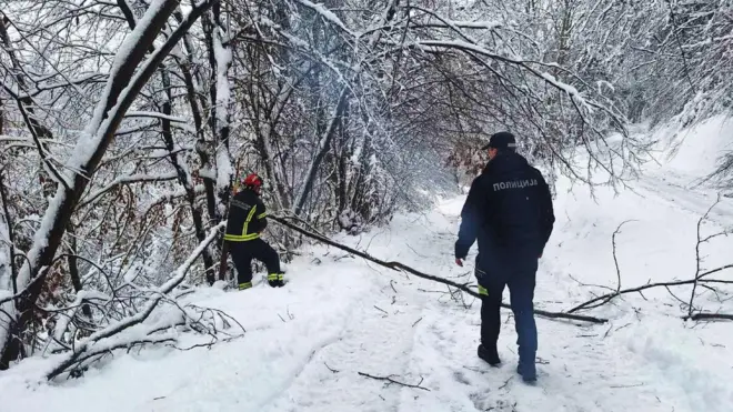 Хитне службе на терену