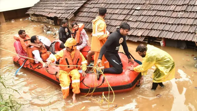 बचावकर्मी