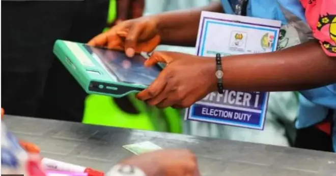 Eeyan kan nlo ẹrọ BVAS lasiko idibo