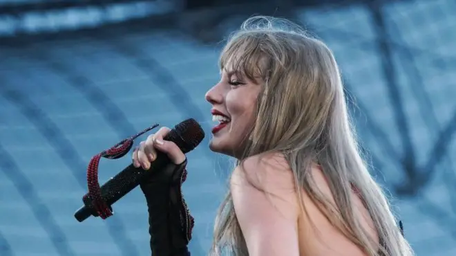 Тейлор Свифт