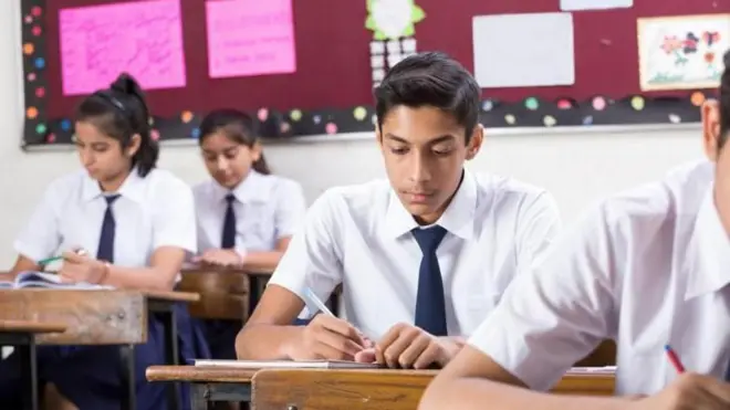 విద్యార్థులు