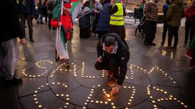 ۹۰ فلسطینی زندانی با سه گروگان اسرائیلی مبادله شدند