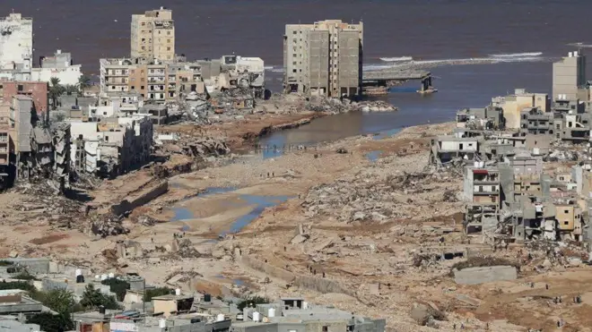 Balaa lolaa Liibiyaa keessatti hidhi bishaanii lama cabee mudateen lakkoofsi namoota du'anii 20,000 ta'uu mala jedhamee sodaatameera