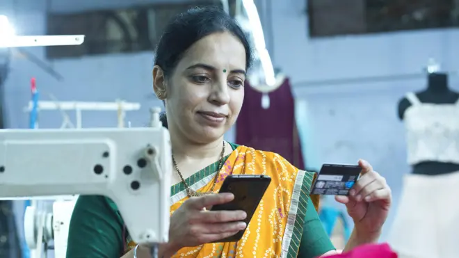 88 రకాలైన చిన్న చిన్న వ్యాపారాలు నెలకొల్పడానికి ఈ రుణం అందజేస్తారు