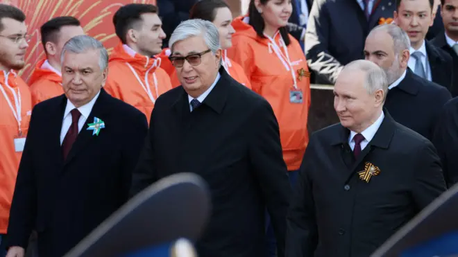 Мирзиёев, Токаев, Путин Москвадагы парадда. 9-май, 2023-жыл