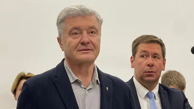 Петро Порошенко та його адвокат Ілля Новіков, Касаційний адмінсуд у складі Верховного суду, 10 липня 2026 року