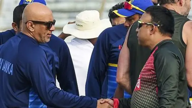 බංගලාදේශ ක්රිකට් කණ්ඩායමේ පුහුණුකරු වන චන්දික හතුරුසිංහ සම්බන්ධයෙන් එරට ක්රිකට් පාලක මණ්ඩලයේ අධ්යක්ෂකවරයෙකු කළ බව කියන ප්රකාශයක් පිළිබඳ එරට මාධ්ය වාර්තා කර තිබේ.