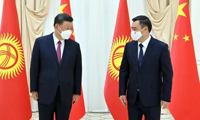 Садыр Жапаров менен Си Цзиньпинь