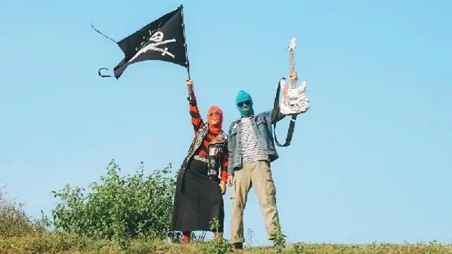 Sukatani, Bayar Bayar Bayar