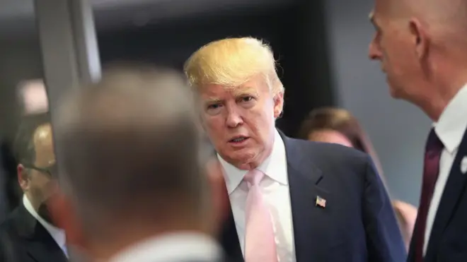 У Трампа нет известной политической команды, поэтому аналитики гадают, кто войдет в его кабинет