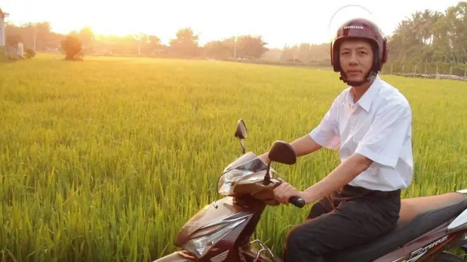 Luật sư Võ An Đôn nói với BBC rằng 'ông bị tước thẻ nên phải làm nông mưu sinh'