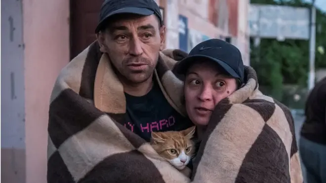 З затоплених районів евакуюють людей