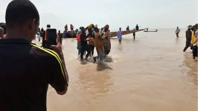 Ọkọ oju omi to danu