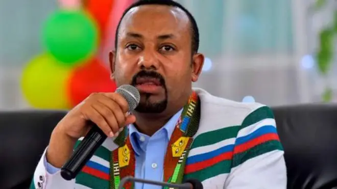 መንግስቲ ቀዳማይ ሚኒስተር ኣብዪ ኣሕመድ ካብ ሓያሎ ወገናት ነቔፌታት ይበጽሖ'ሎ