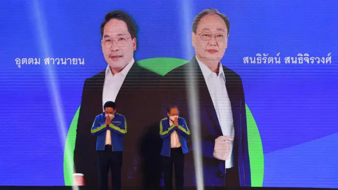 นายอุตตม สาวนายน และนายสนธิรัตน์ สนธิจิรวงศ์ อดีตผู้ก่อตั้งพรรคพลังประชารัฐ กลายเป็นผู้ก่อตั้งพรรคสร้างอนาคตไทย