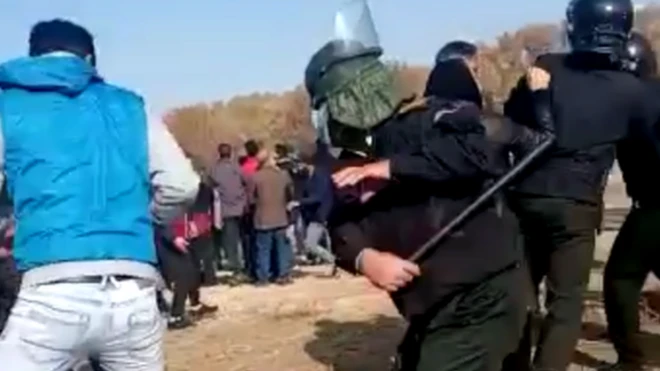 درگیری امروز ماموران امنیتی با مردم معترض به کمبود آب در اصفهان